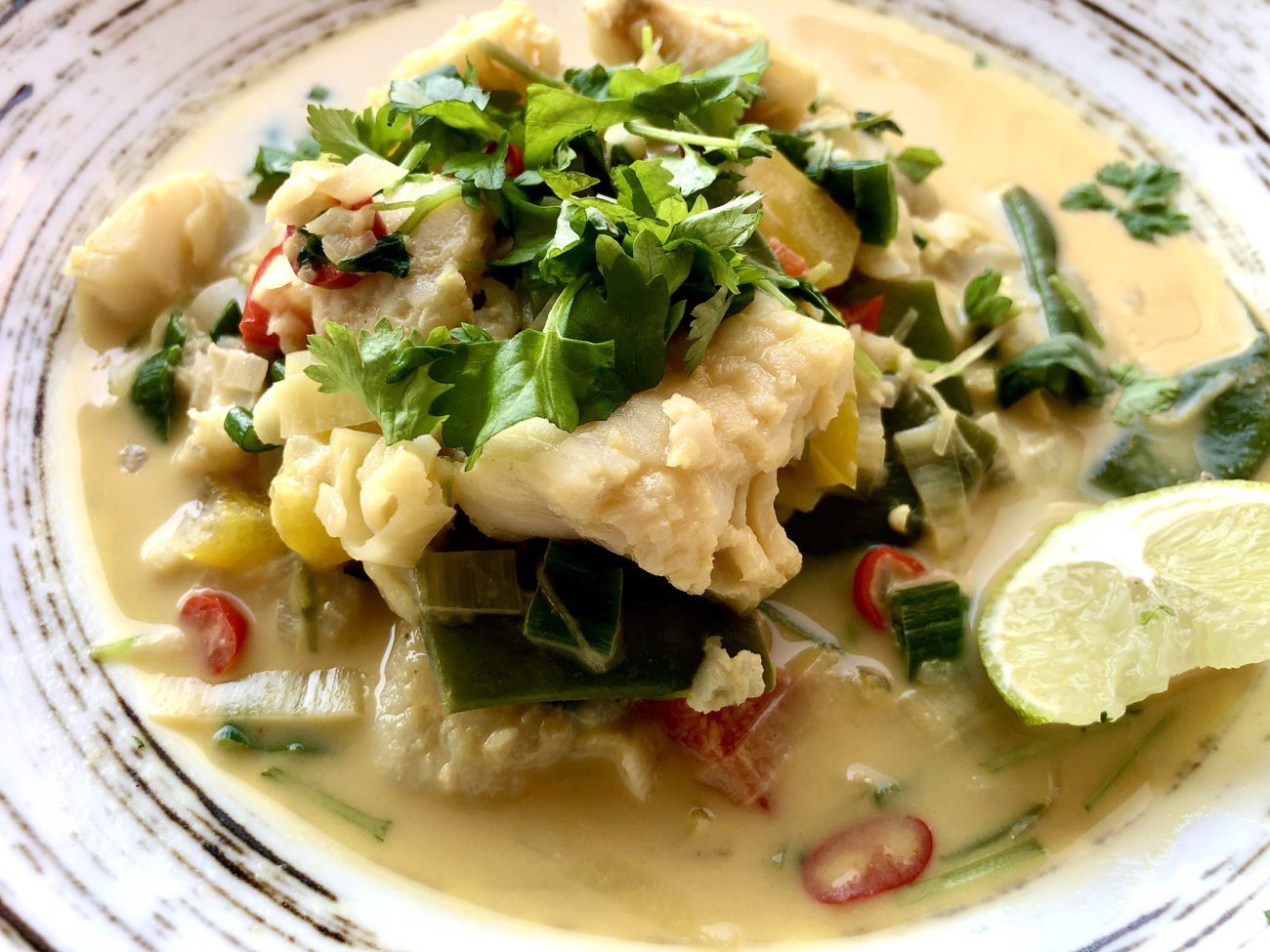 Tajskie zielone rybne curry